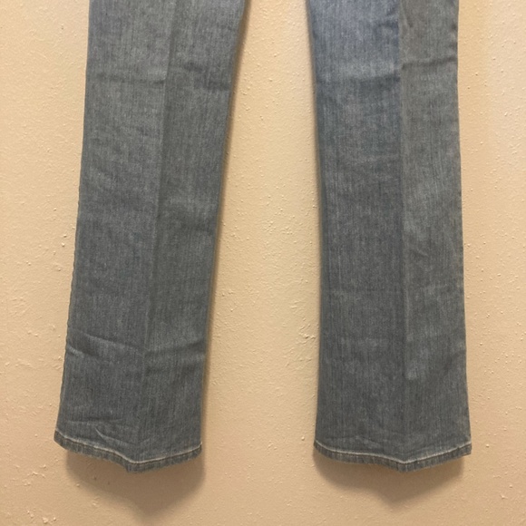 Joe's Jeans Low Rise Bootcut Light Wash 27 - Picture 9 of 9